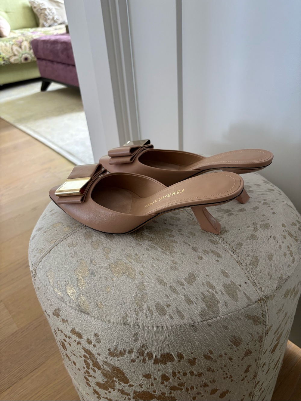 Salvatore Ferragamo Women’s Beige Leather Slide Heels with Bow